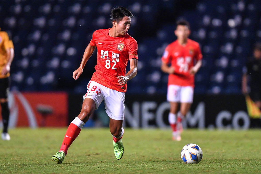 包含赛前辽宁本钢备战亚冠，遗憾出局细节曝光，悬念犹存，年轻球员得到机会的词条